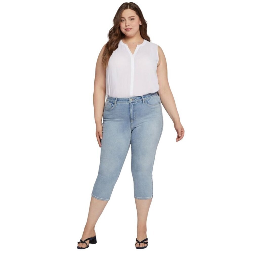 NYDJ Curves 360‎ Cropped Jeans Size 10P High Rise Light Wash Slim Straight